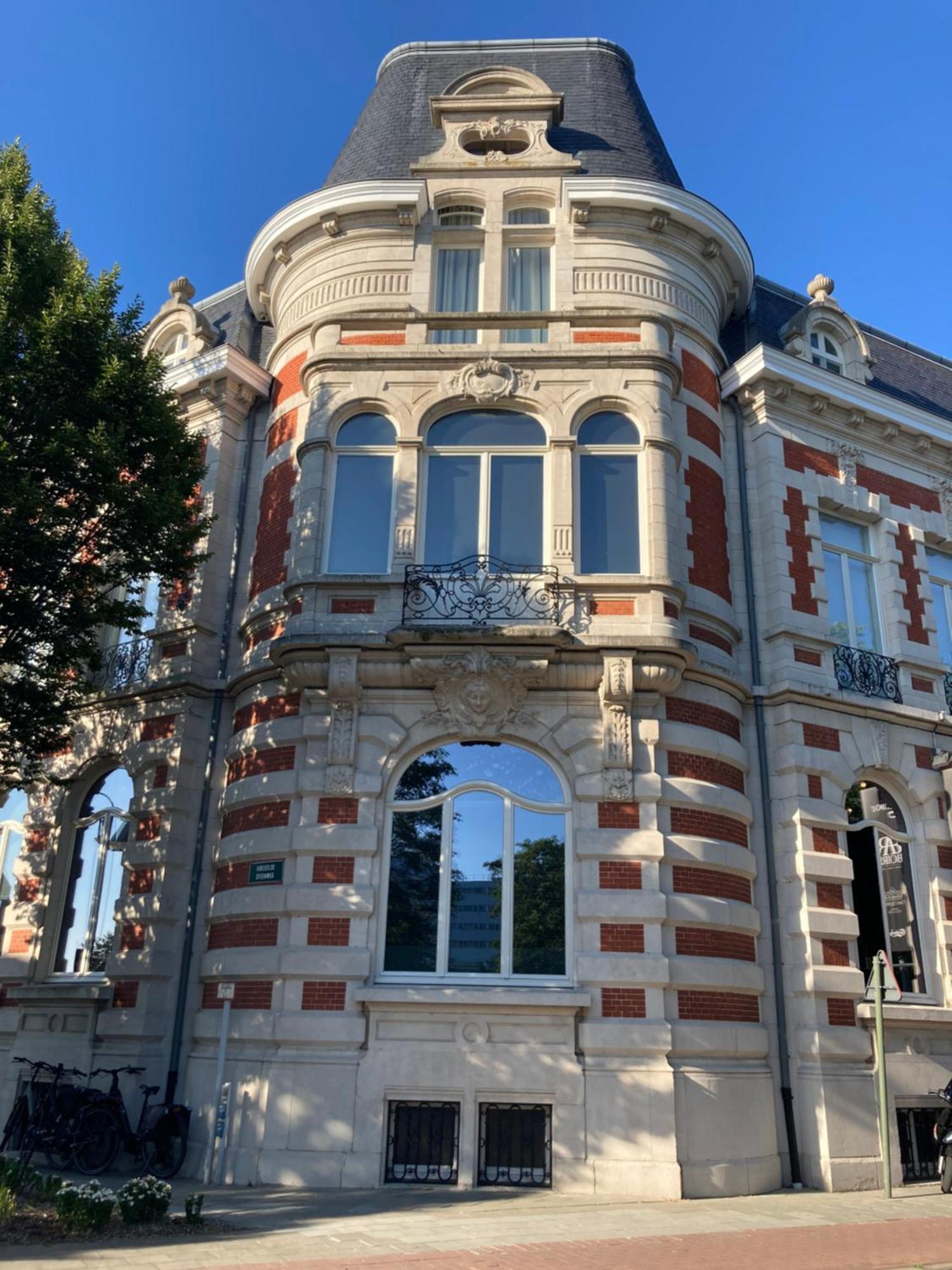 Chateau Lapin 4 * Bruges