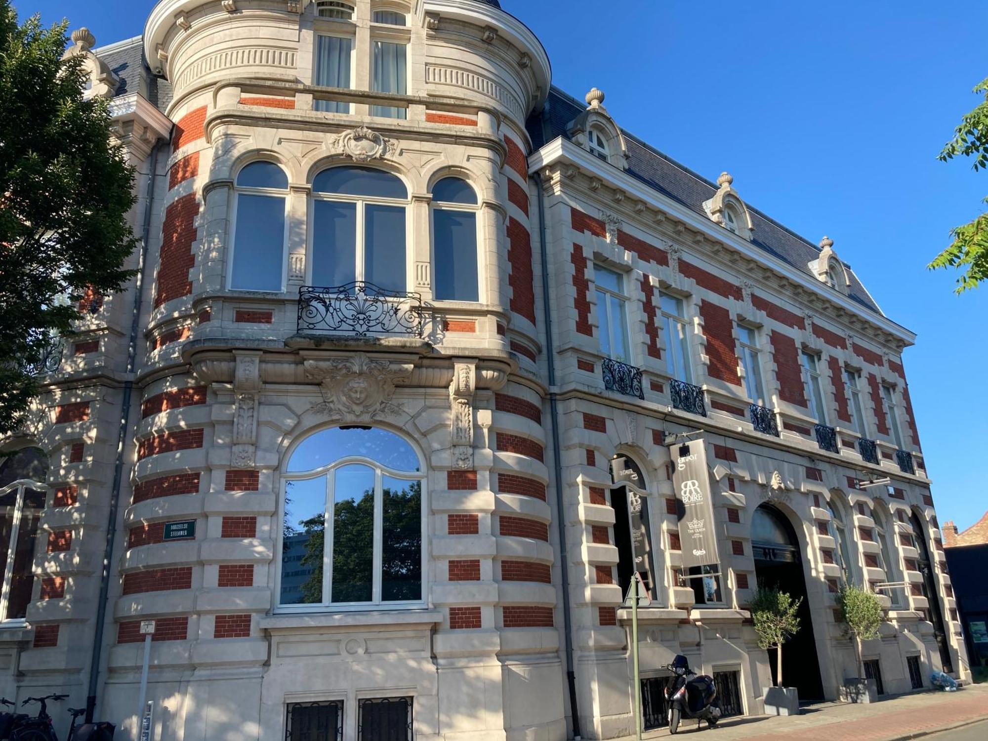 Chateau Lapin 4