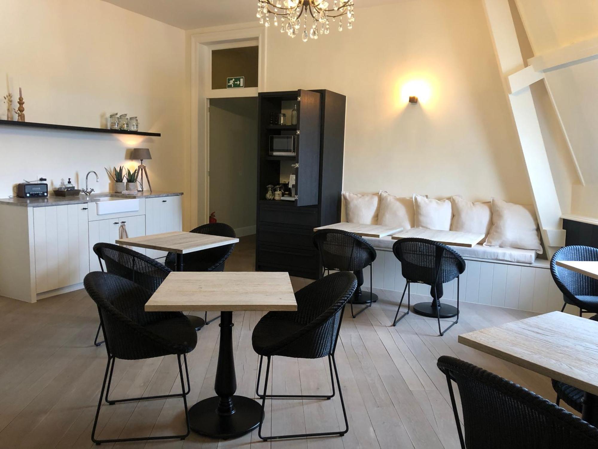 Chateau Lapin 4 Bed & Breakfast *